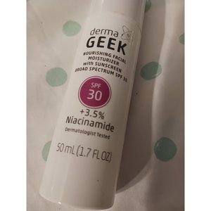 NWT! DERMA GEEK FACE MOISTURIZER 1.7oz